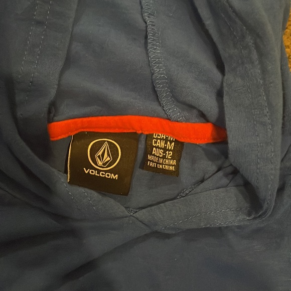 *SOLD* 2 x youth Volvos long sleeve Ts size M (10/12) - Picture 3 of 4